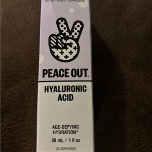 Peace Out Hyaluronic Acid Serum - White & Black